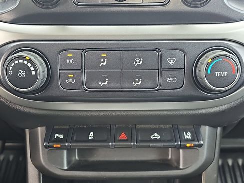 Used 2022 Chevrolet Colorado LT w/ Fleet Safety Package image 20