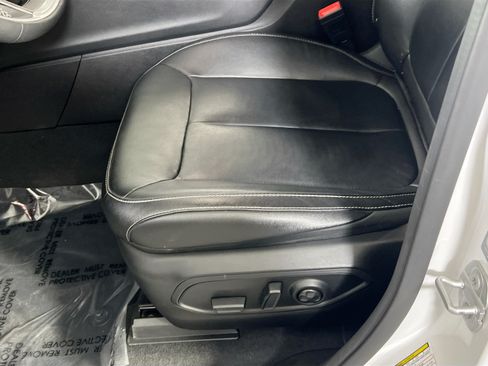 Used 2023 Jeep Grand Cherokee Limited AWD/4WD image 20