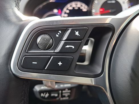 Used 2021 Porsche Cayenne S image 24