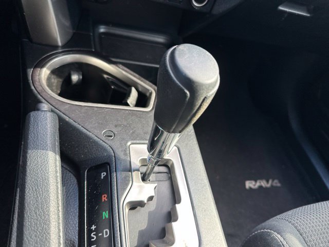 Used 2018 Toyota RAV4 XLE FWD image 30