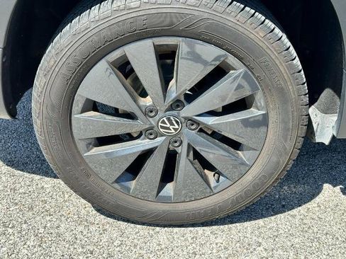 Used 2024 Volkswagen Taos S FWD image 7