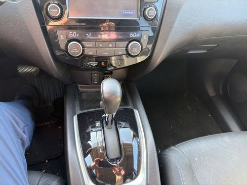 Used 2015 Nissan Rogue SL w/ SL Premium Package FWD image 20