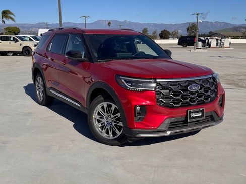 New 2026 Ford Explorer Platinum image 2