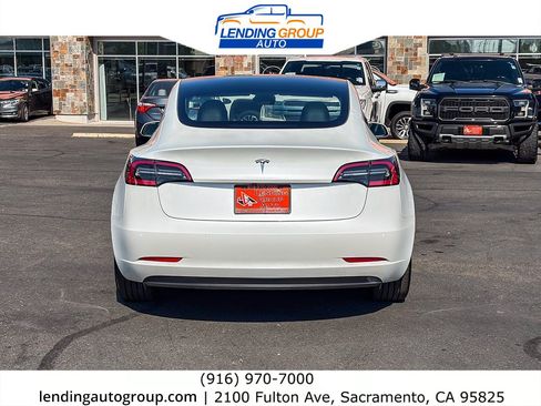Used 2019 Tesla Model 3 Standard Range RWD image 3