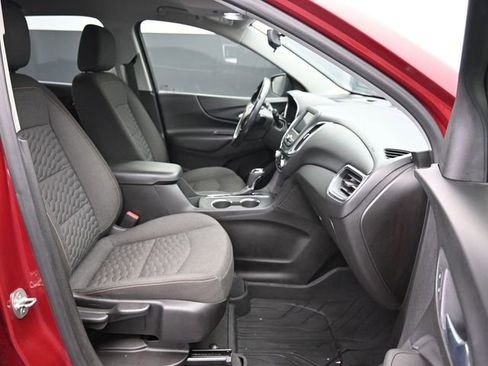 Used 2021 Chevrolet Equinox LT image 45