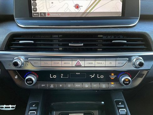 Used 2022 Kia Telluride SX w/ Nightfall Edition Package image 18