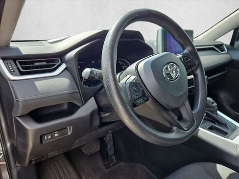 Used 2024 Toyota RAV4 XLE image 9