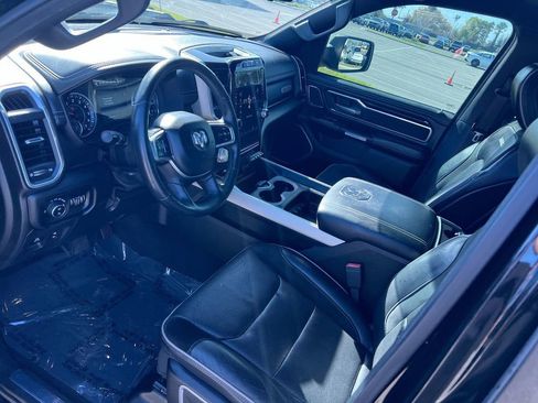 Used 2019 RAM 1500 Laramie image 12