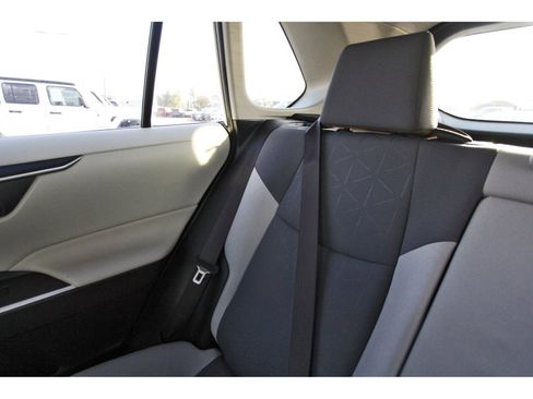 Used 2019 Toyota RAV4 XLE image 14