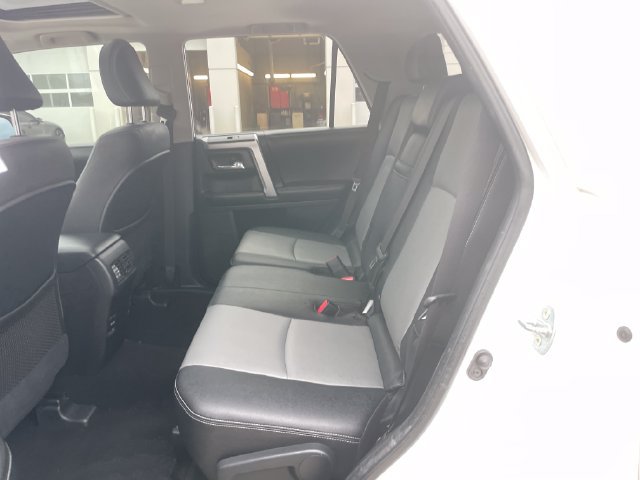 Used 2015 Toyota 4Runner SR5 Premium AWD/4WD image 46