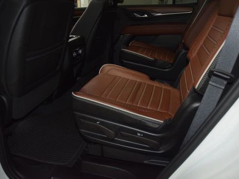 Used 2024 GMC Yukon Denali Ultimate AWD/4WD image 46