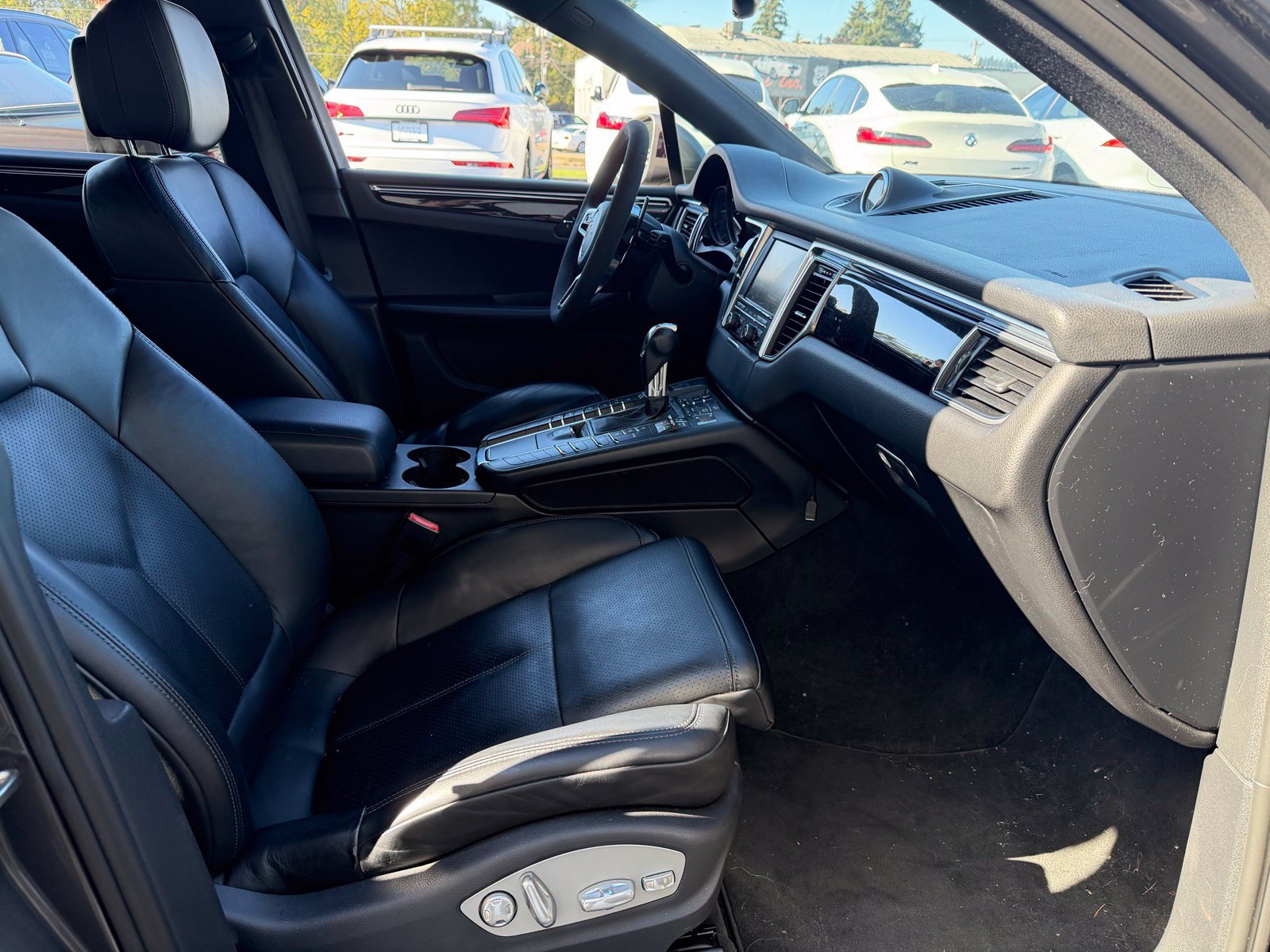Used 2016 Porsche Macan S AWD/4WD image 22