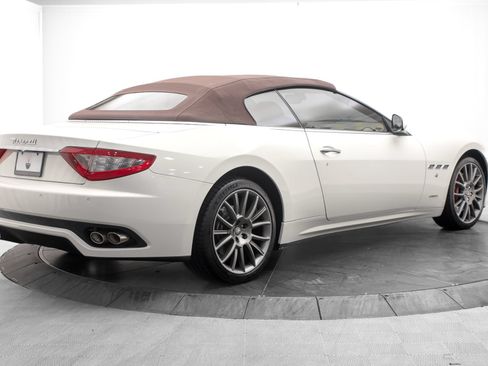 Used 2013 Maserati GranTurismo Sport RWD image 11