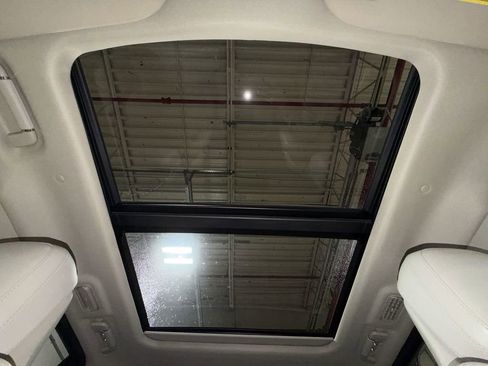 Certified 2021 Lincoln Navigator Reserve image 16