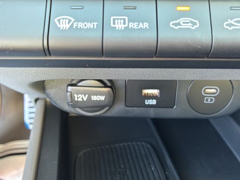 Used 2025 Hyundai Elantra Sport FWD image 23
