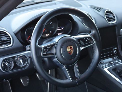 Used 2017 Porsche 718 Cayman S image 23