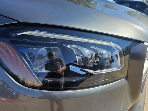 Used 2022 Mercedes-Benz GLS 450 4MATIC image 12