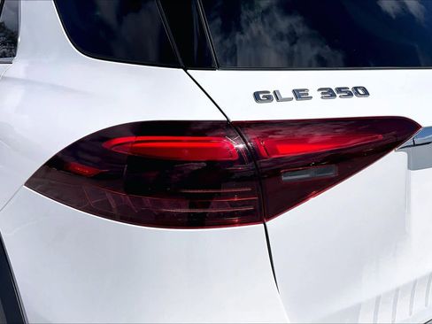 Used 2025 Mercedes-Benz GLE 350 4MATIC image 28