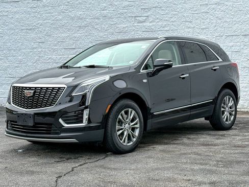 Certified 2022 Cadillac XT5 Premium Luxury image 3