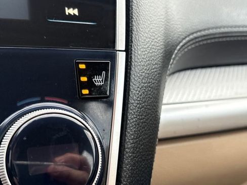 Used 2018 Subaru Legacy 2.5i Premium w/ Eyesight & BSD & Rcta & HBA image 16