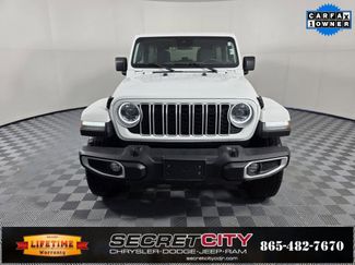 Used 2024 Jeep Wrangler Sahara video 2