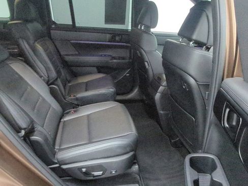 Used 2024 Hyundai Santa Fe Calligraphy AWD/4WD image 36