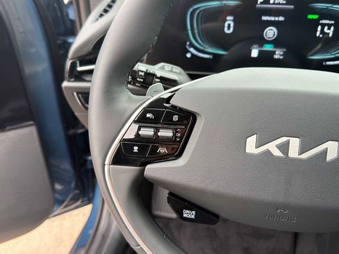 Certified 2026 Kia Niro FWD image 18