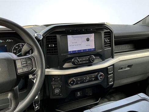 Used 2022 Ford F150 XL w/ Trailer Tow Package image 6