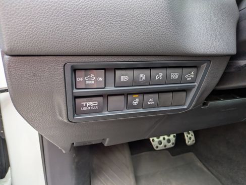 Used 2022 Toyota Tundra TRD Pro AWD/4WD image 17