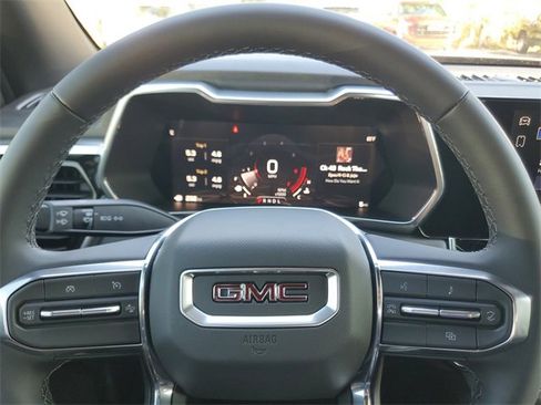 New 2026 GMC Canyon Elevation w/ Convenience Package image 9