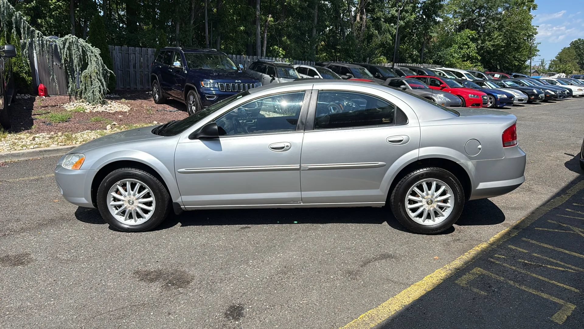 Used 2002 Chrysler Sebring LXi w/ Security Group FWD image 8