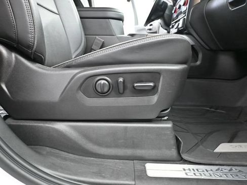 Used 2020 Chevrolet Silverado 1500 High Country AWD/4WD image 47