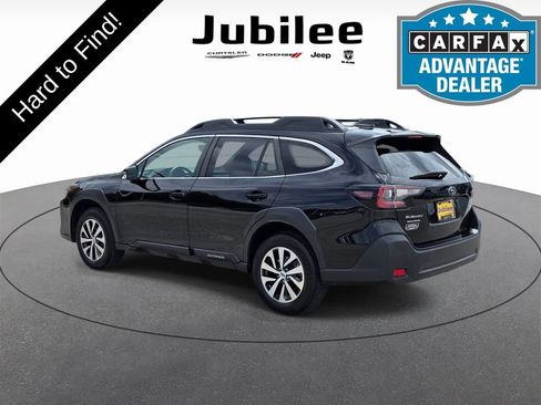 Used 2023 Subaru Outback Premium AWD/4WD image 4