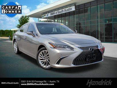 Used 2021 Lexus ES 350 Ultra Luxury w/ Accessory Package 2