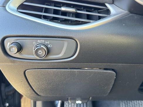 Used 2020 Chevrolet Malibu LS image 33