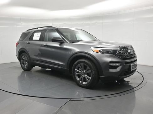 Certified 2023 Ford Explorer XLT w/ Equipment Group 202A RWD image 47