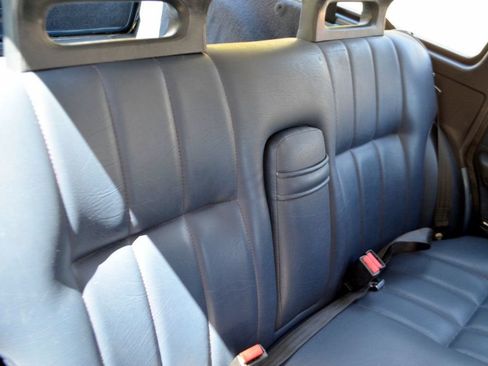 Used 1992 Volvo 240 Wagon RWD image 22