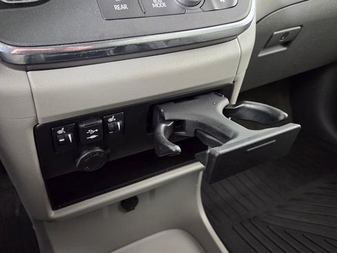 Used 2018 Toyota Sienna XLE w/ XLE Navigation Package image 25