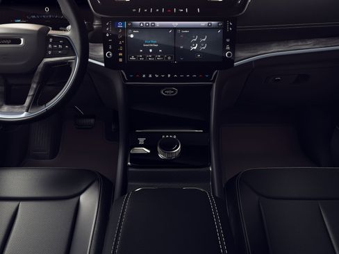 New 2026 Jeep Grand Cherokee L Limited AWD/4WD image 5