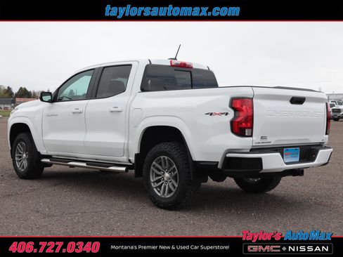 Used 2024 Chevrolet Colorado LT w/ LT Convenience Package II AWD/4WD image 38