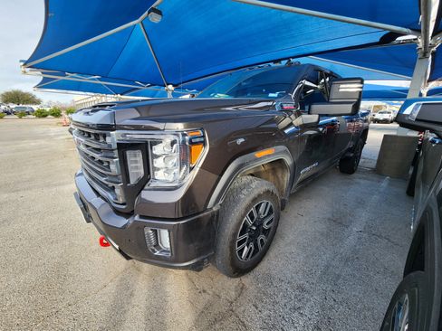 Used 2020 GMC Sierra 3500 AT4 w/ AT4 Premium Package image 2