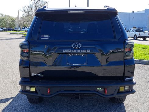Used 2022 Toyota 4Runner TRD Off-Road Premium image 6