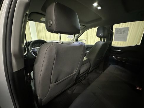 Used 2021 GMC Sierra 1500 SLE w/ X31 Off-Road Package image 25