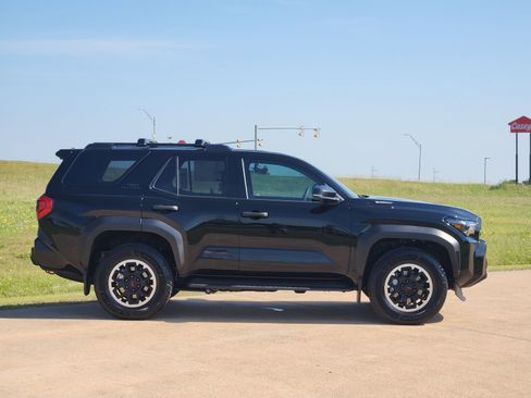 New 2026 Toyota 4Runner TRD Off-Road Premium AWD/4WD image 7