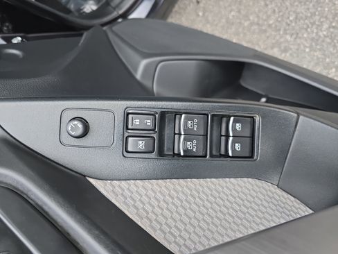 Used 2018 Subaru Forester 2.5i Premium w/ All-Weather Package image 28