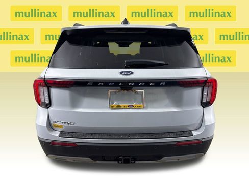 New 2026 Ford Explorer Active w/ Active Comfort Package RWD image 30