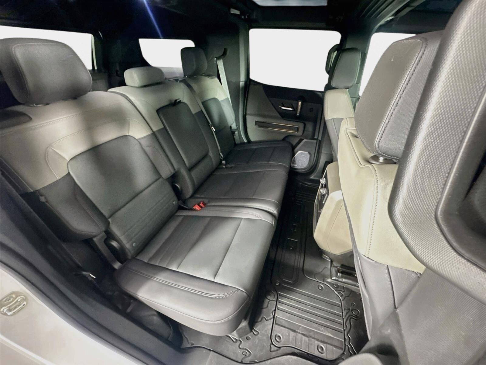 Used 2024 GMC Hummer EV 3X w/ Extreme Off-Road Package AWD/4WD image 29