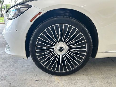 Used 2021 Mercedes-Benz Maybach S 580 4MATIC image 14