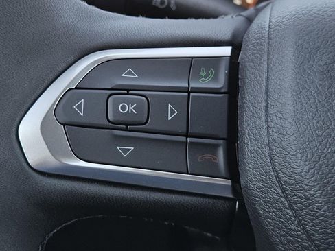 New 2026 Jeep Compass Latitude image 17