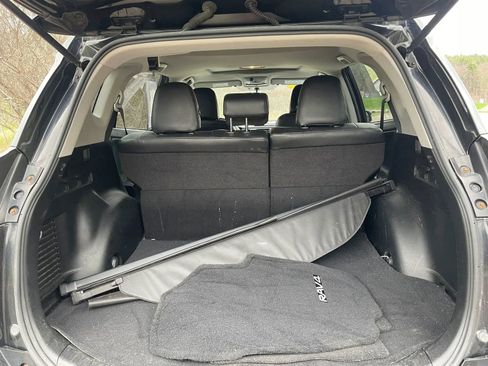 Used 2016 Toyota RAV4 LE AWD/4WD image 22